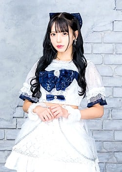 Mana Fujiki